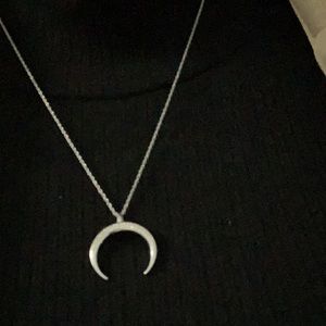 Meet your Posher, Moon